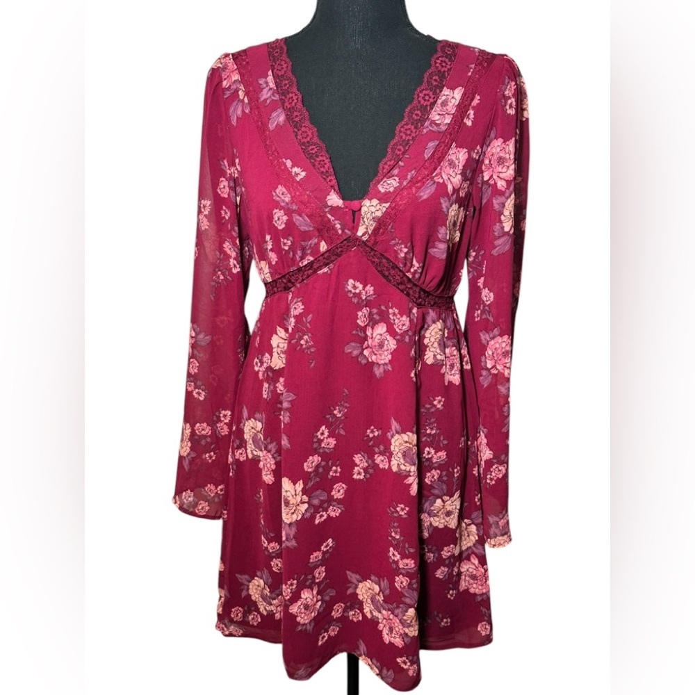 Oak and Trellis Sweetheart Midi Dress with Lace Trim‎ Long Sleeve Size M NWT